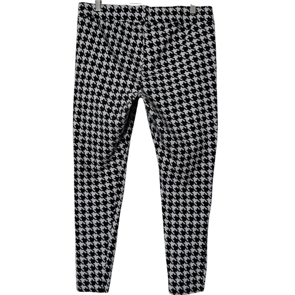 Torrid Houndstooth Pants | Size 2 (2X) | Stretch Ankle Ponte Knit Black White - Picture 2 of 4